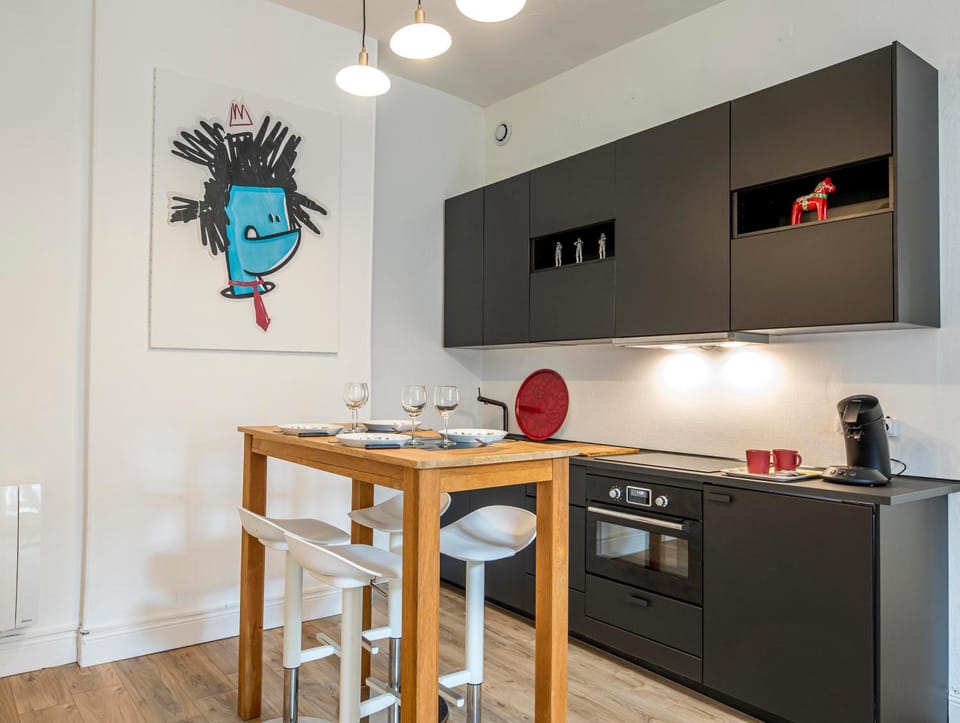 Kitchen or kitchenette