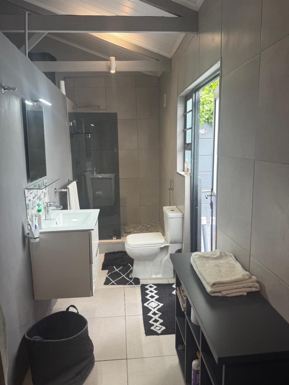 28 on Symonds Luxstudio 5 Apartment in Western Cape