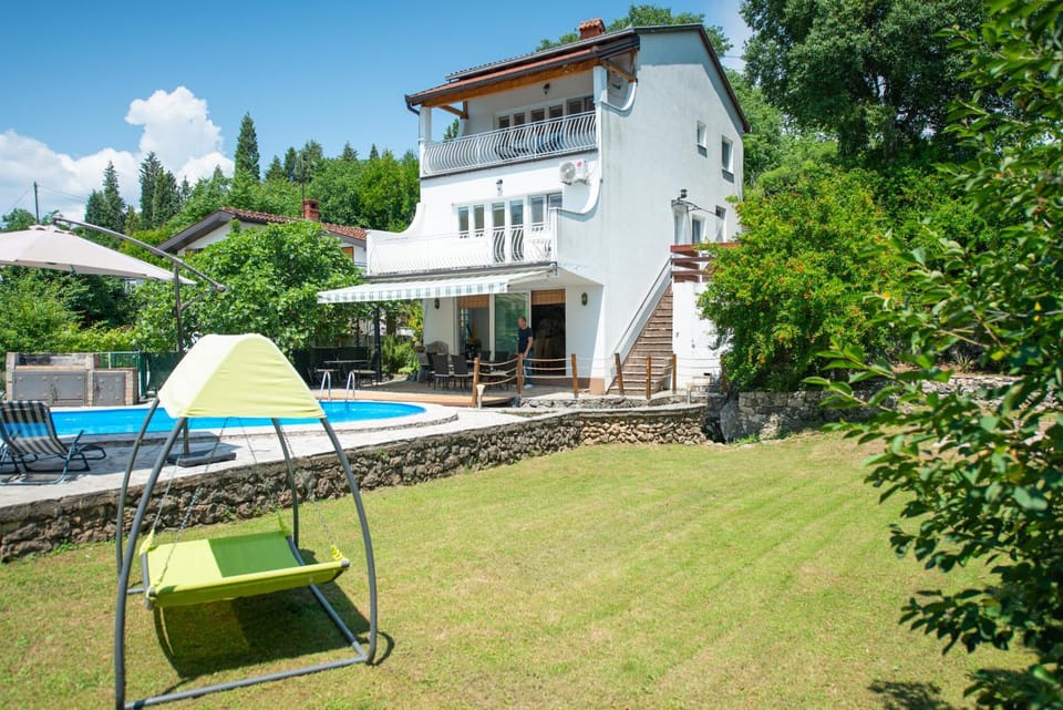 Villa Kosor Spring - Riverside Villa in Federation of Bosnia and Herzegovina