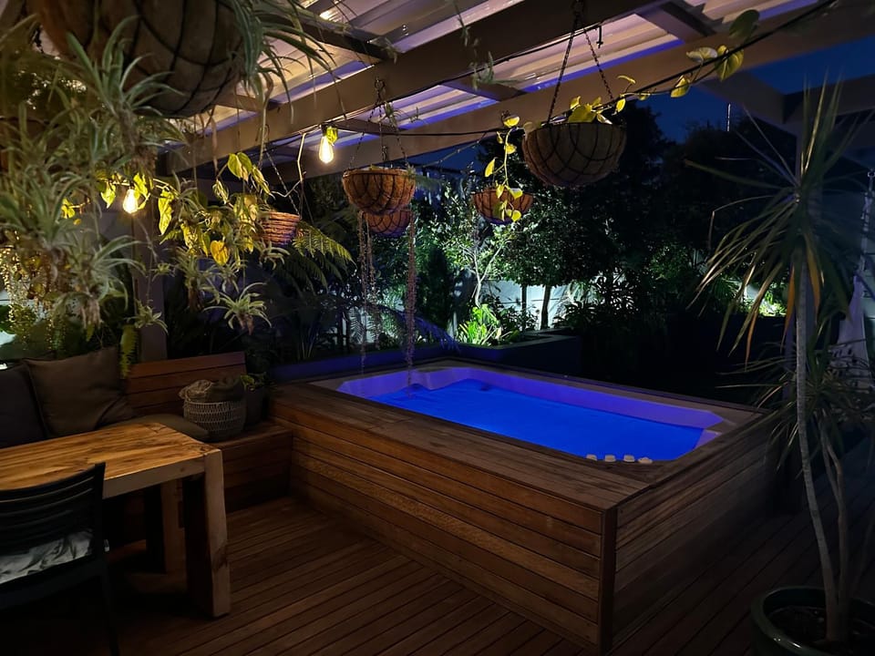 Night, Hot Tub, Hot Tub