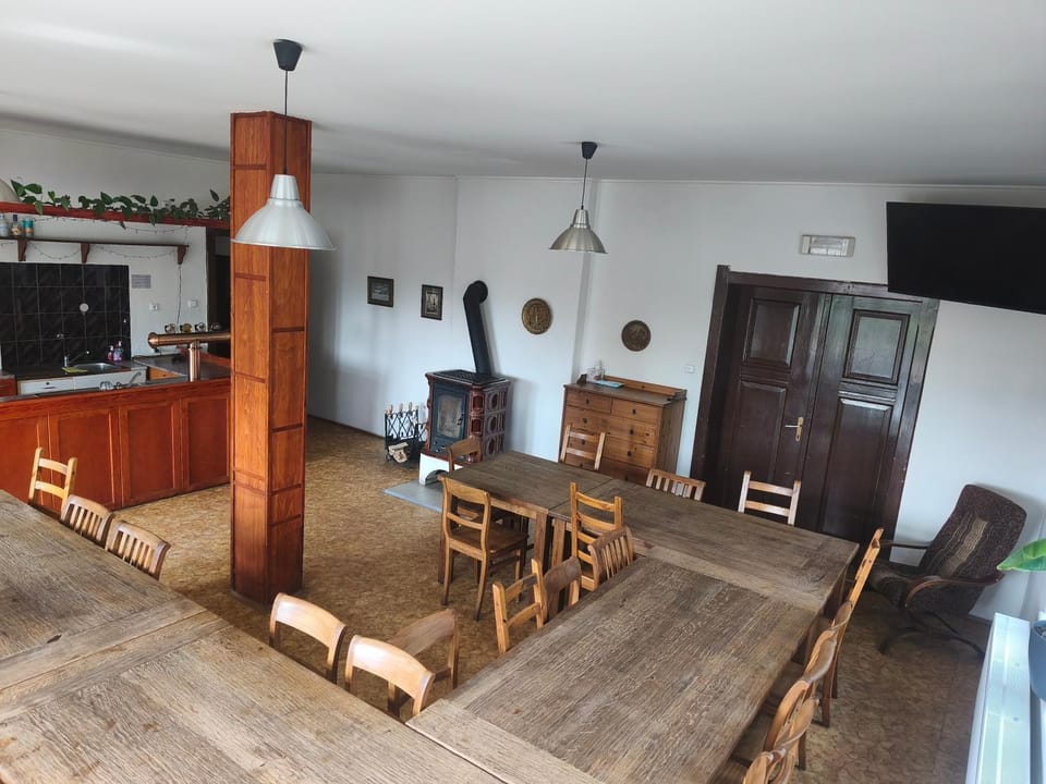 Communal lounge/ TV room, Seating area, Dining area