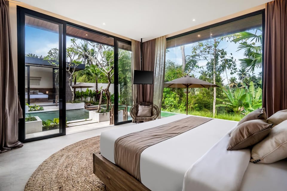 Bed, View (from property/room), Bedroom