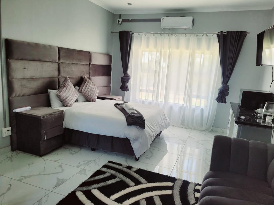 The Pearls guest house Bed and Breakfast in South Africa