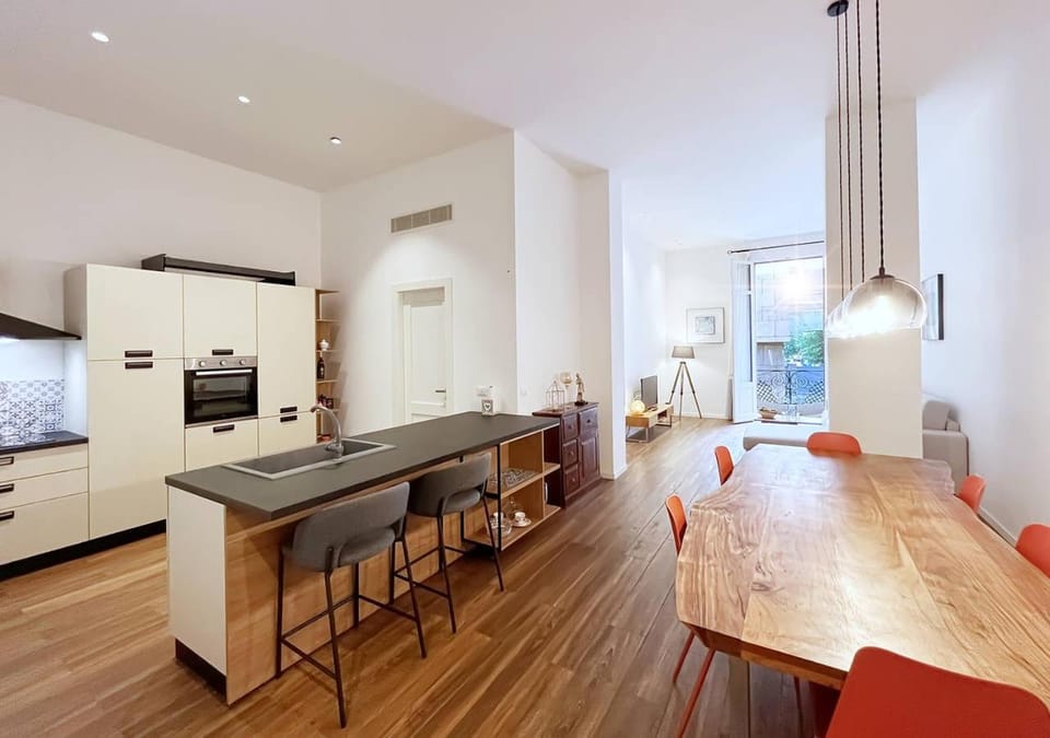 TV and multimedia, Kitchen or kitchenette, Living room, Seating area, Dining area, pet friendly, stove