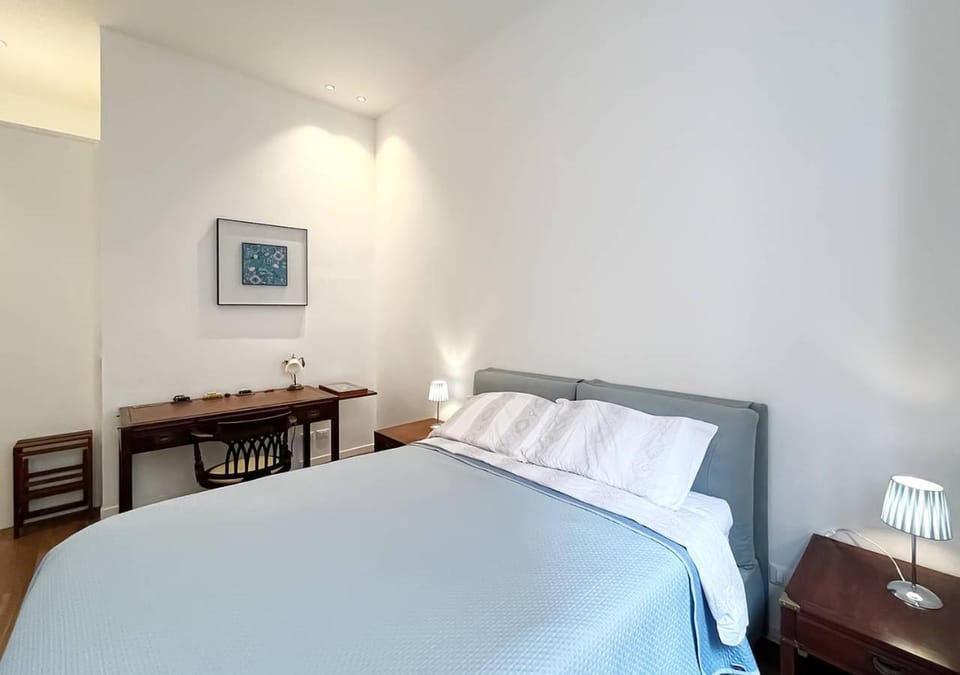 Bed, Photo of the whole room, Bedroom, hair dresser