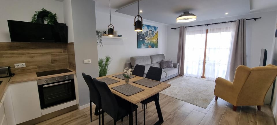 Living room, Dining area, kitchen
