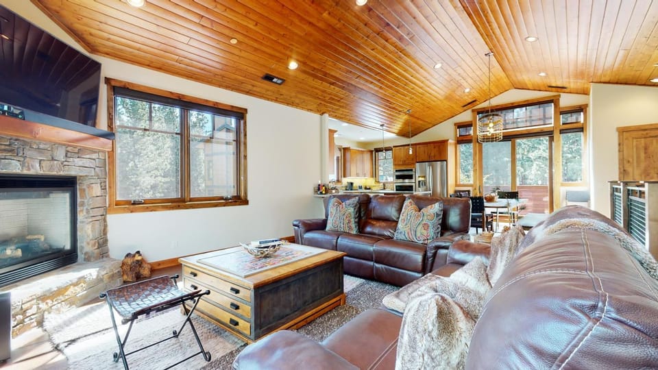 Graystone #2024 home House in Mammoth Lakes