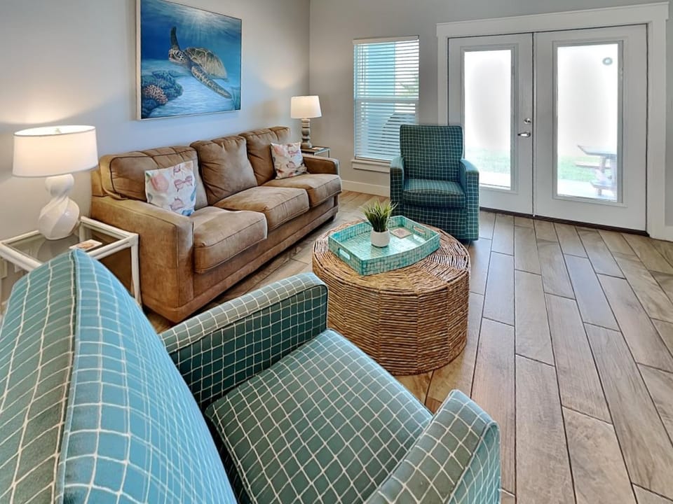 Balcony/Terrace, Living room, Seating area, furniture