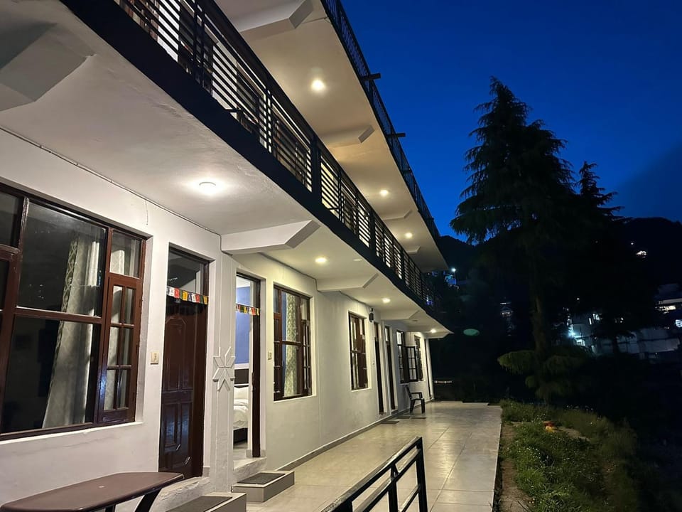 Mountain Vista Bed and Breakfast in Punjab, India