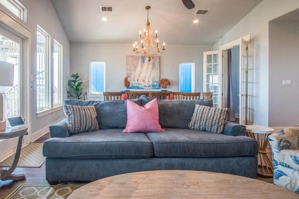 TV and multimedia, Living room, Seating area, furniture