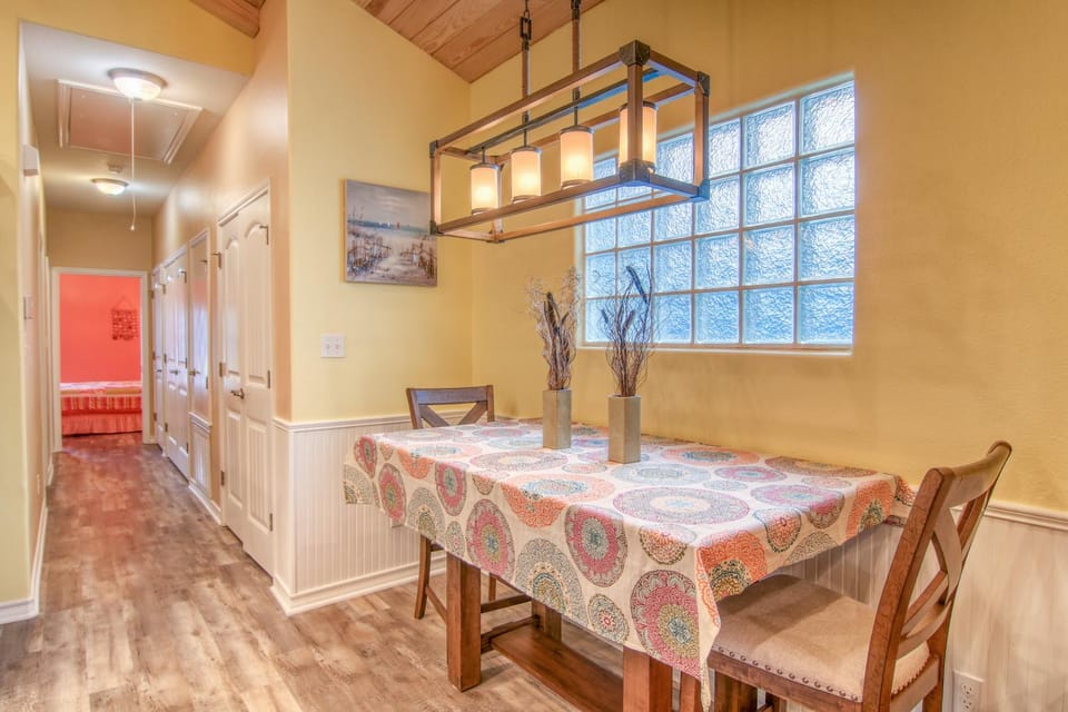 Dining area, furniture