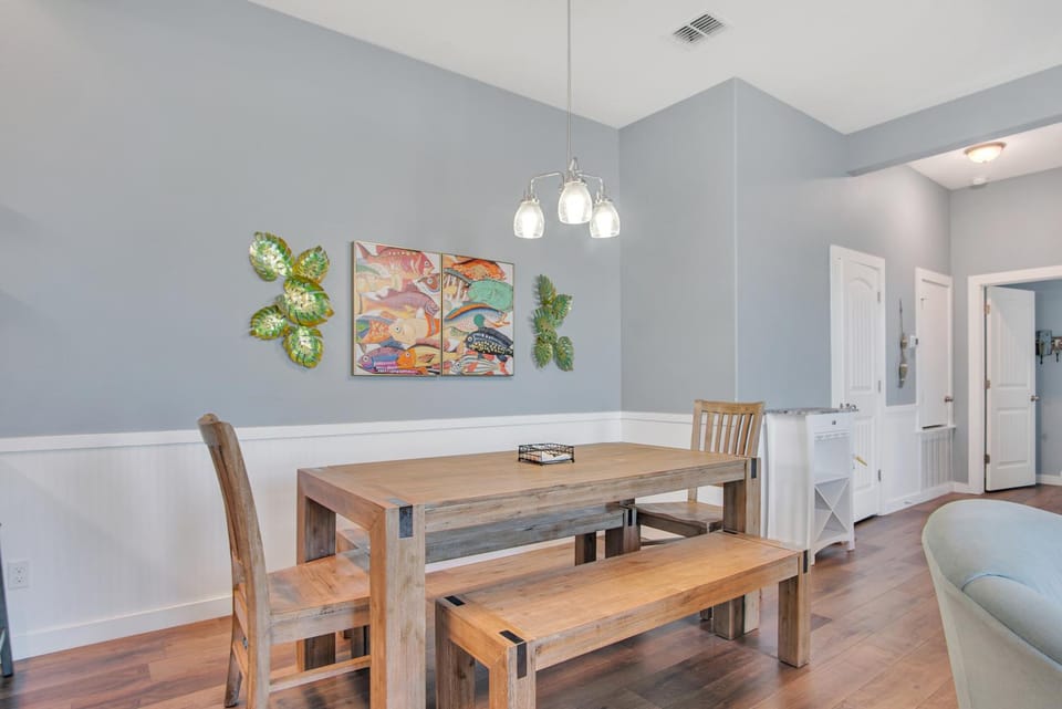 Dining area, furniture