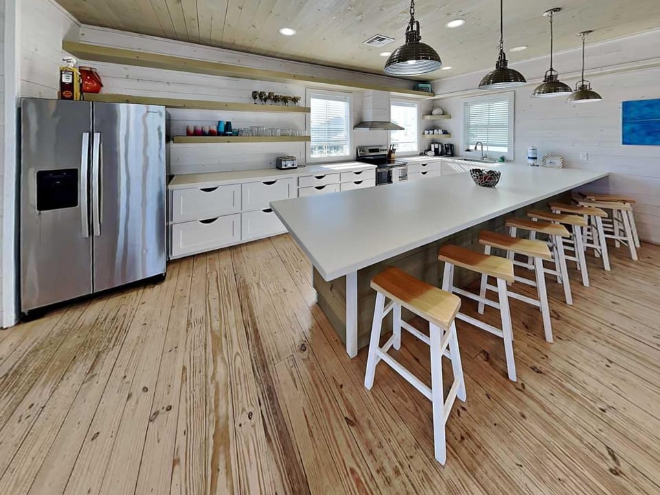 Seating area, Dining area, kitchen