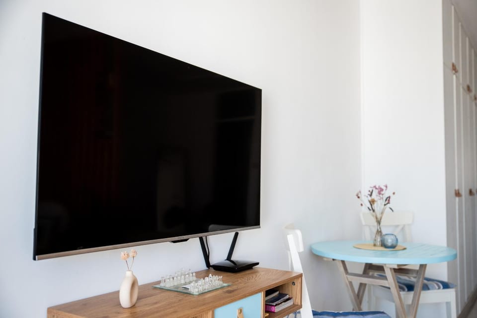 TV and multimedia, Evening entertainment
