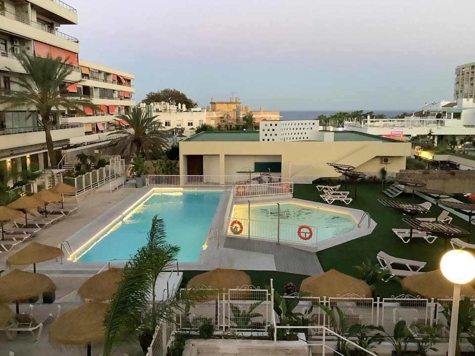 La Nogalera modern and spacious Apartment with pool and sea view Apartment in Torremolinos