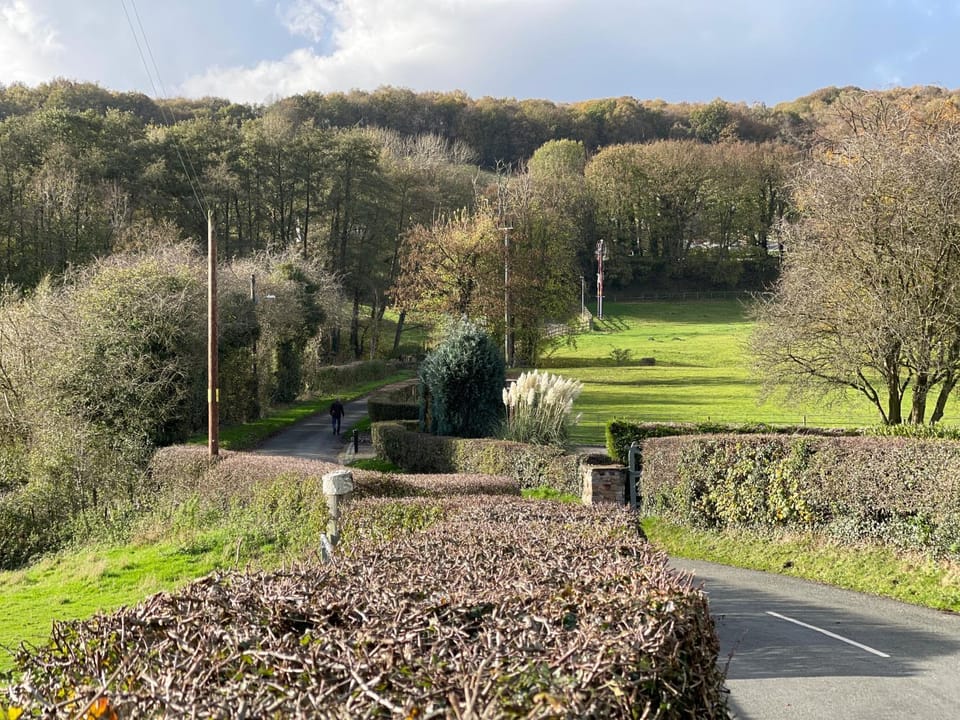 Nearby landmark, Day, Natural landscape, Garden view