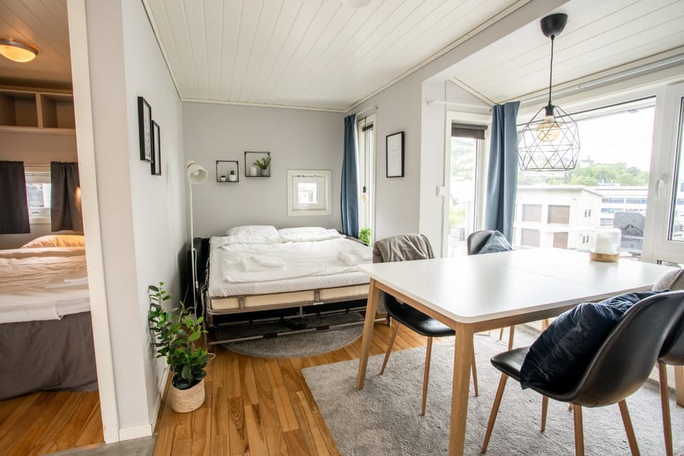 Bed, Living room, Dining area