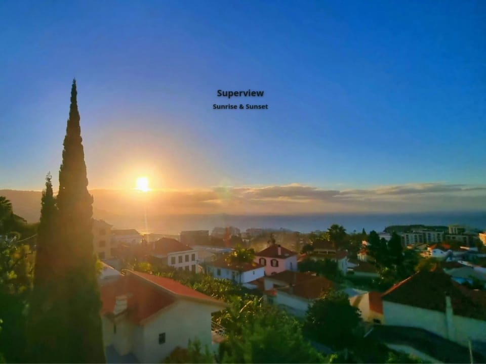 Nearby landmark, Day, Natural landscape, City view, Sea view, Sunrise, Sunset