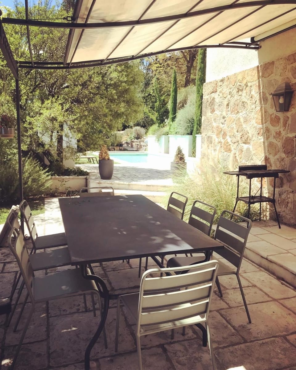 Patio, Day, Balcony/Terrace, Dining area