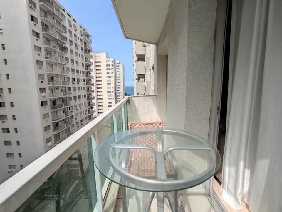 Apartamento a poucos metros da Praia Apartment in State of São Paulo