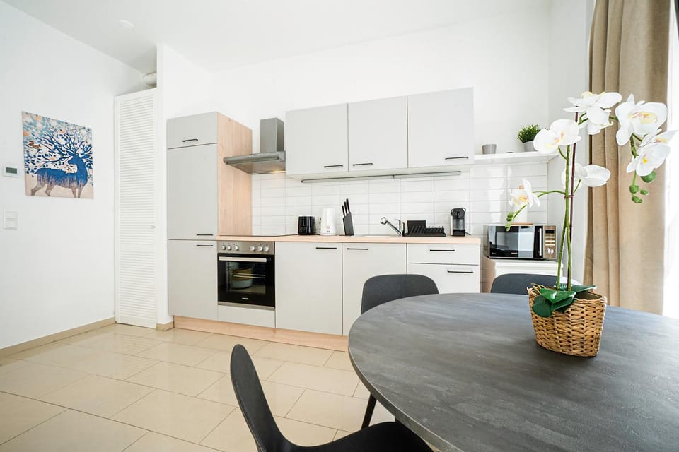 Kitchen or kitchenette, minibar, pet friendly, stove, toaster