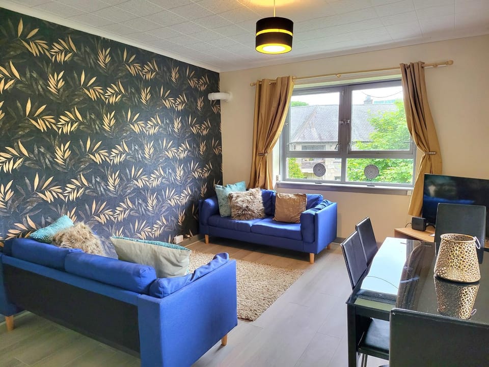 TV and multimedia, Living room, Dining area