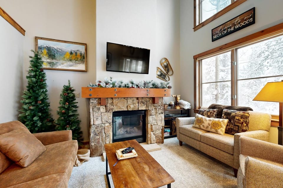 Knocking at Nature's Door Apartment in Keystone