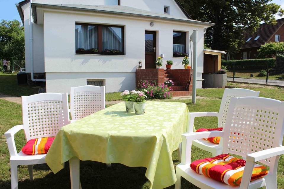 Property building, Patio, Garden, Seating area