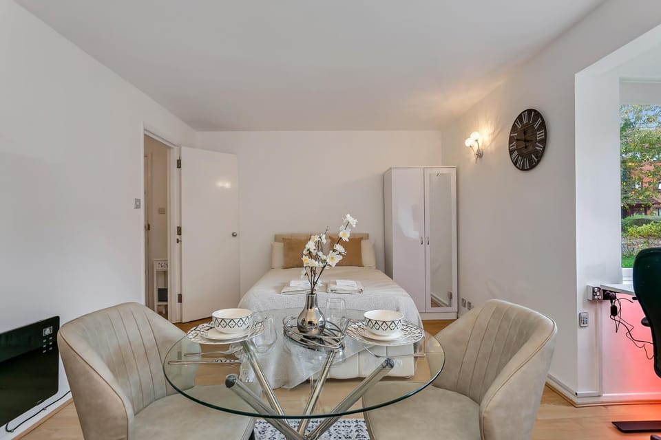 Living room, Bedroom, wardrobe