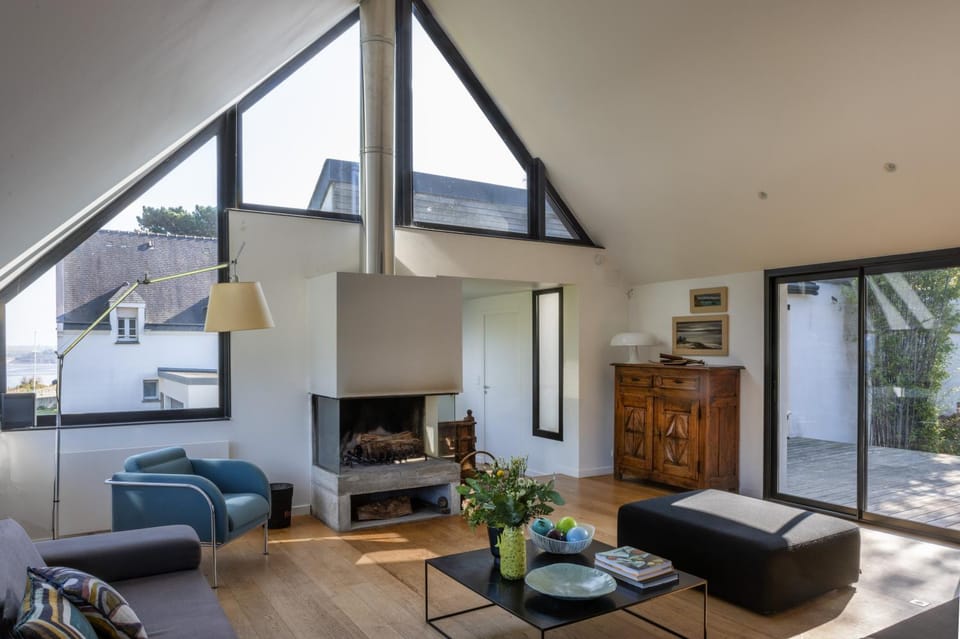 Living room, fireplace