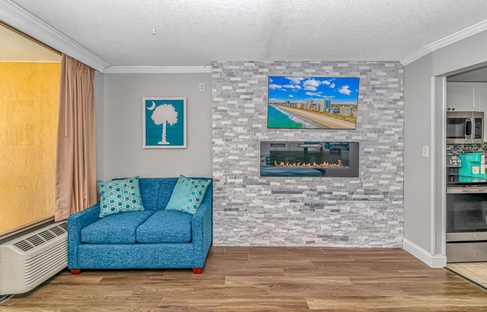 Immaculate Oceanfront King Suite! Completely Updated! - Caravelle Resort 1414 - Sleeps 2-3 Guests! House in Myrtle Beach