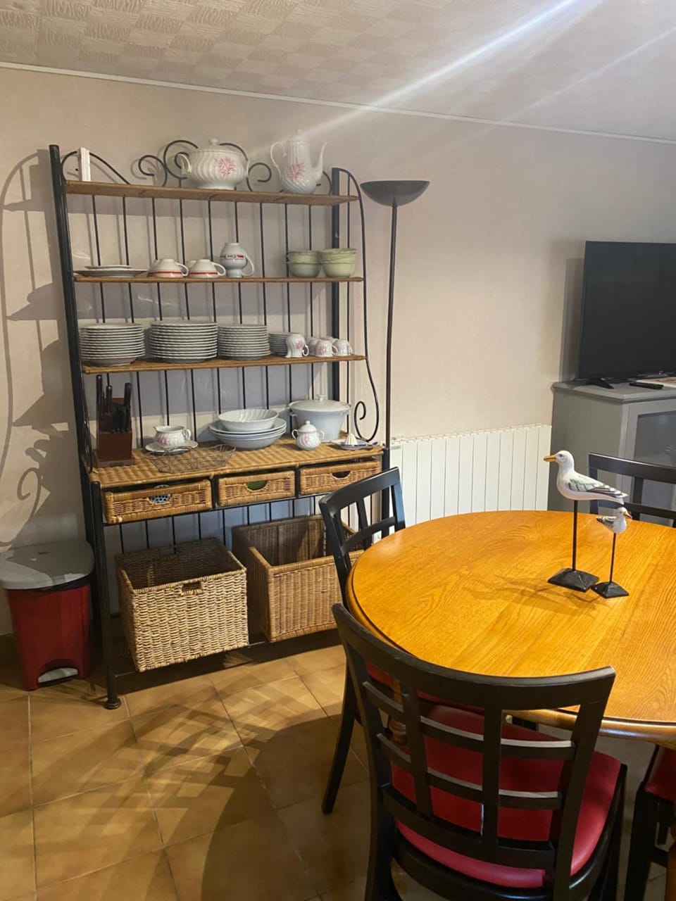 Kitchen or kitchenette, Living room, Dining area
