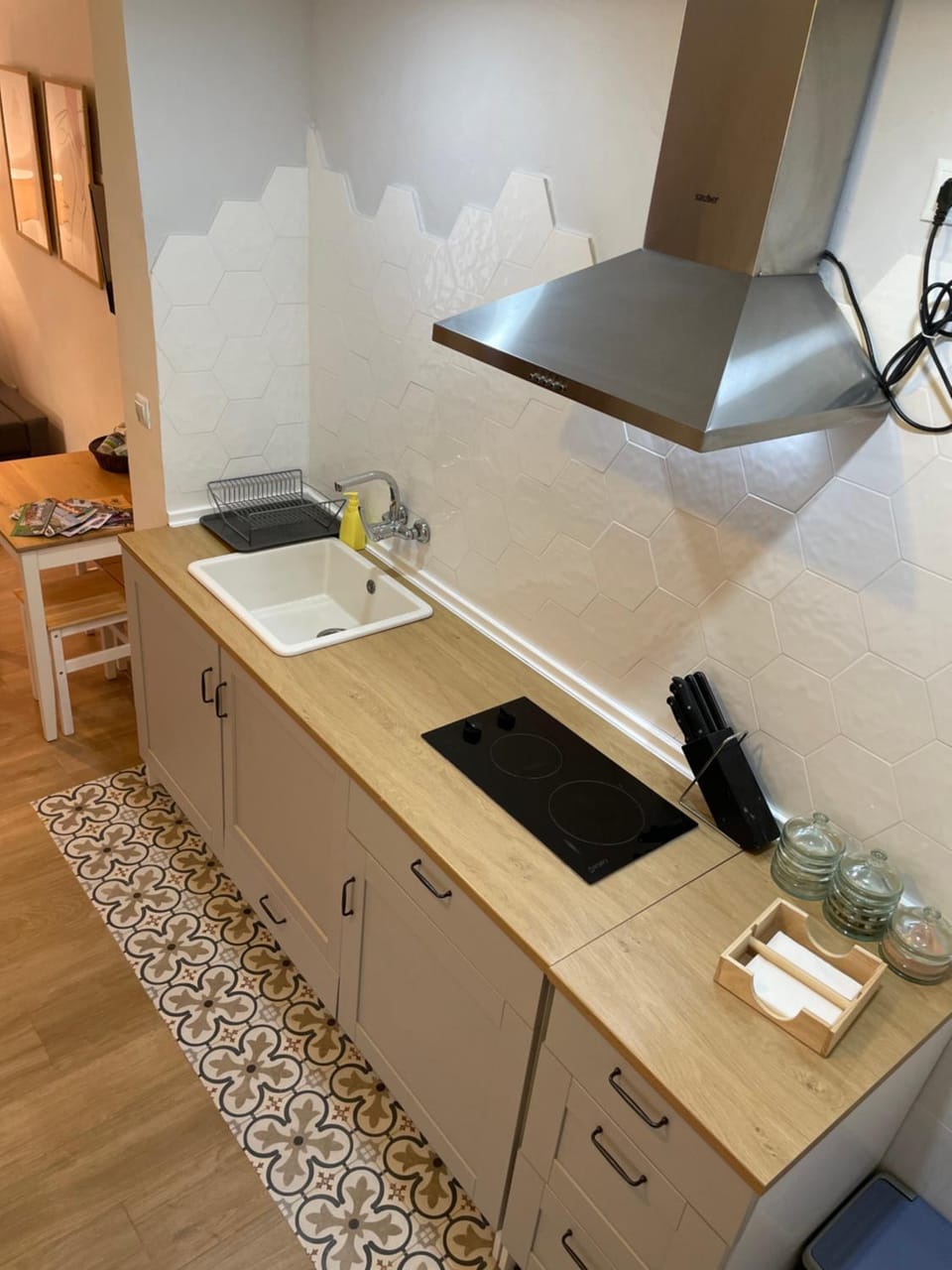 Kitchen or kitchenette