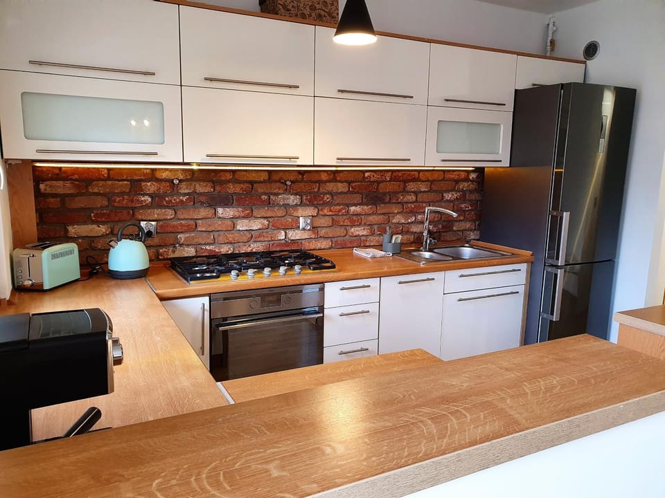 Kitchen or kitchenette, Communal kitchen, dishwasher, minibar, oven, pet friendly, pet friendly, stove, toaster, kitchen, kitchen