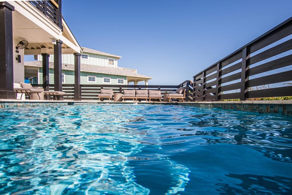Seating area, Sea view, Swimming pool