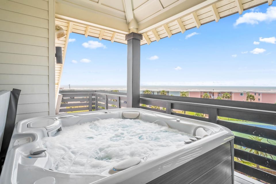Hot Tub, Balcony/Terrace, Sea view