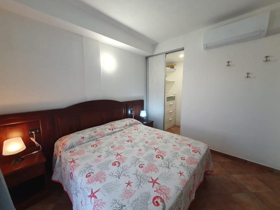 Property building, Living room, Bedroom