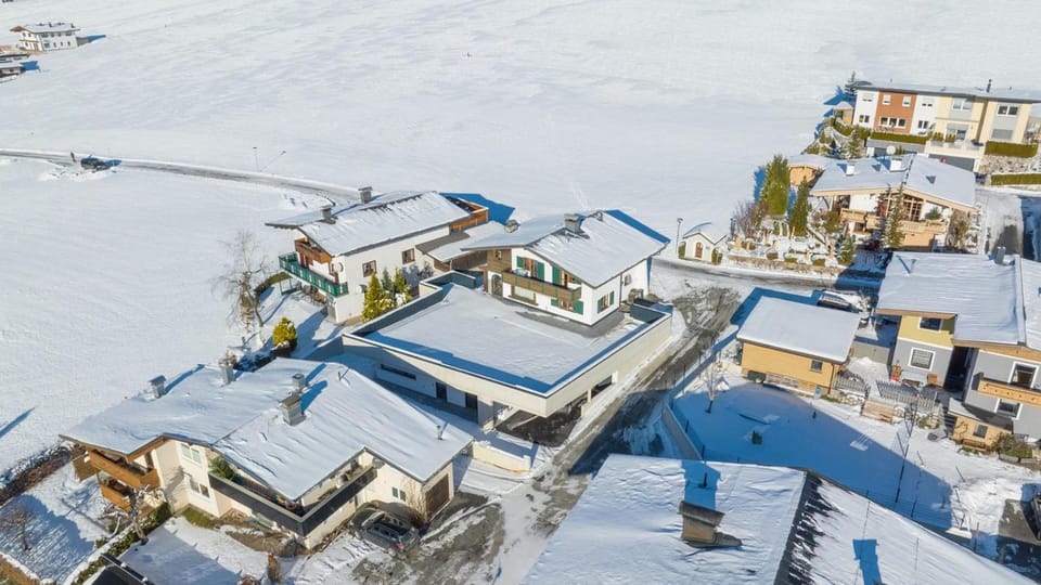 Property building, Day, Neighbourhood, Natural landscape, Bird's eye view, Winter