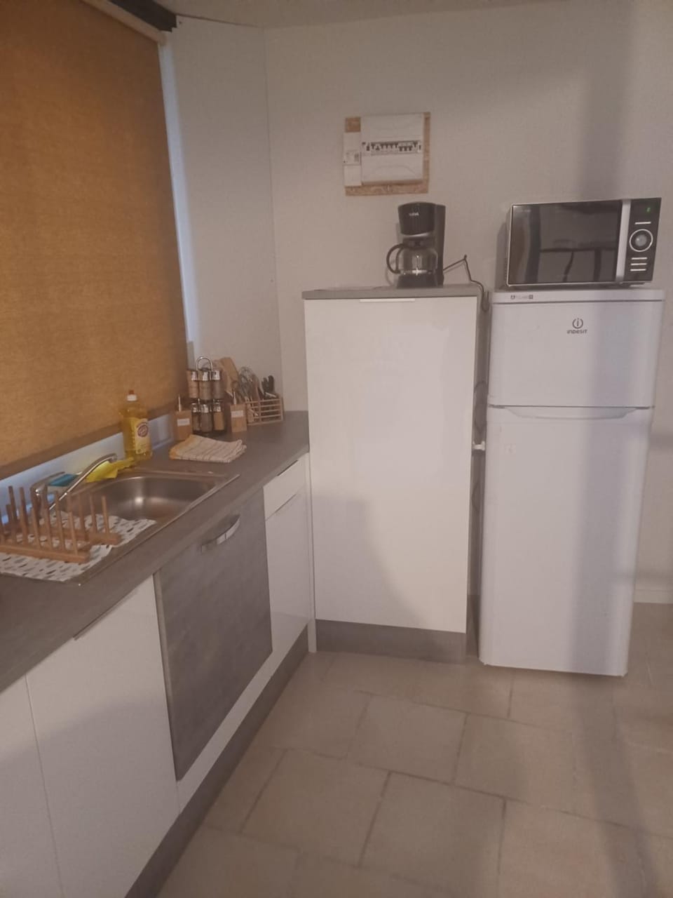Coffee/tea facilities, minibar