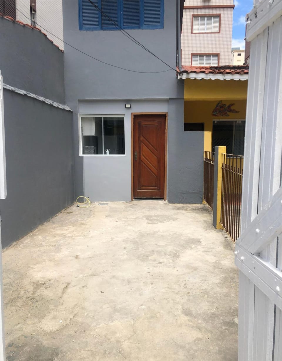 Property building, Day, Parking