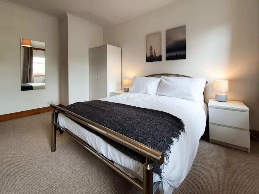 Bed, Bedroom, wardrobe