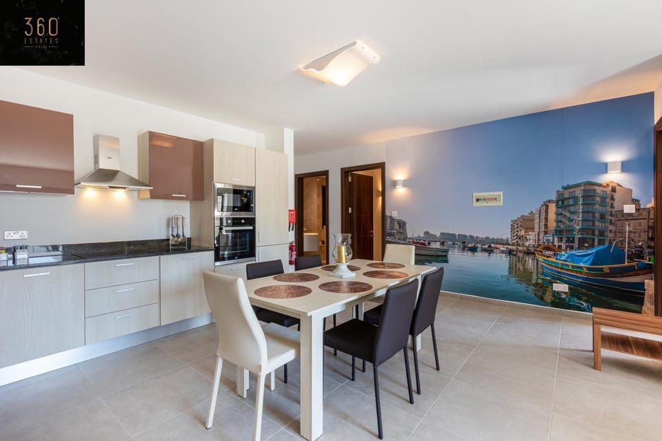 High-End central APT with comfy BEDS & Super WIFI by 360 Estates Apartment in Malta