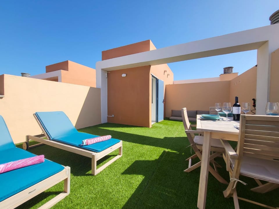 Balcony/Terrace, Dining area, sunbed