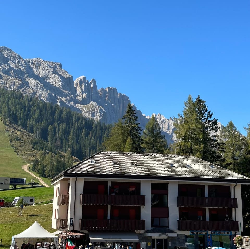 Property building, Spring, Day, Mountain view