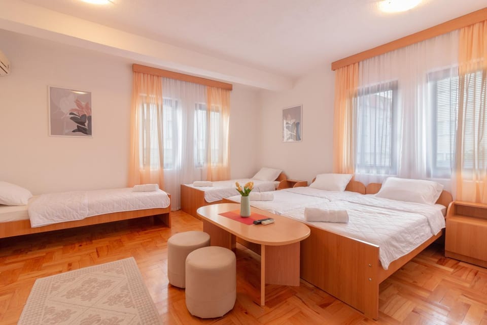 Apartments Serafimoski Bed and Breakfast in Ohrid