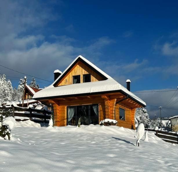 Property building, Winter
