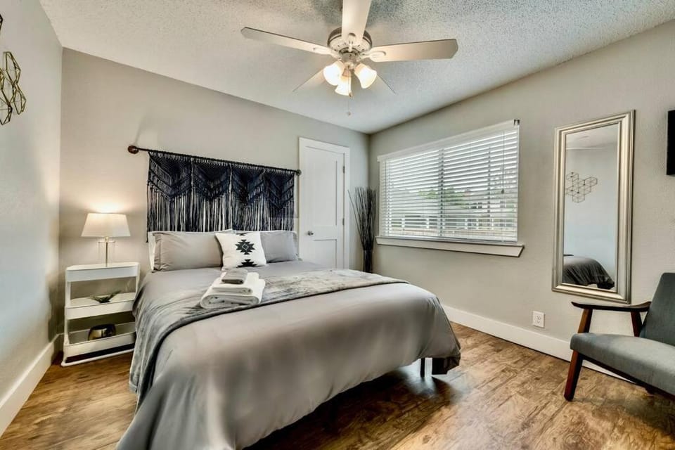 Global Cup The Brilliant Flat Arboretum Tickets Included Apartment in Dallas