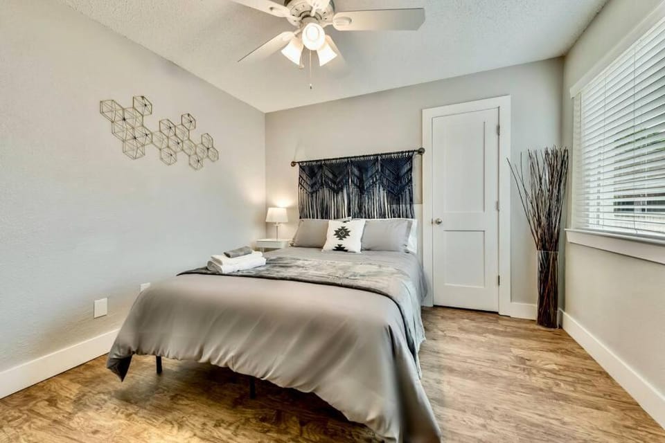 Global Cup The Brilliant Flat Arboretum Tickets Included Apartment in Dallas