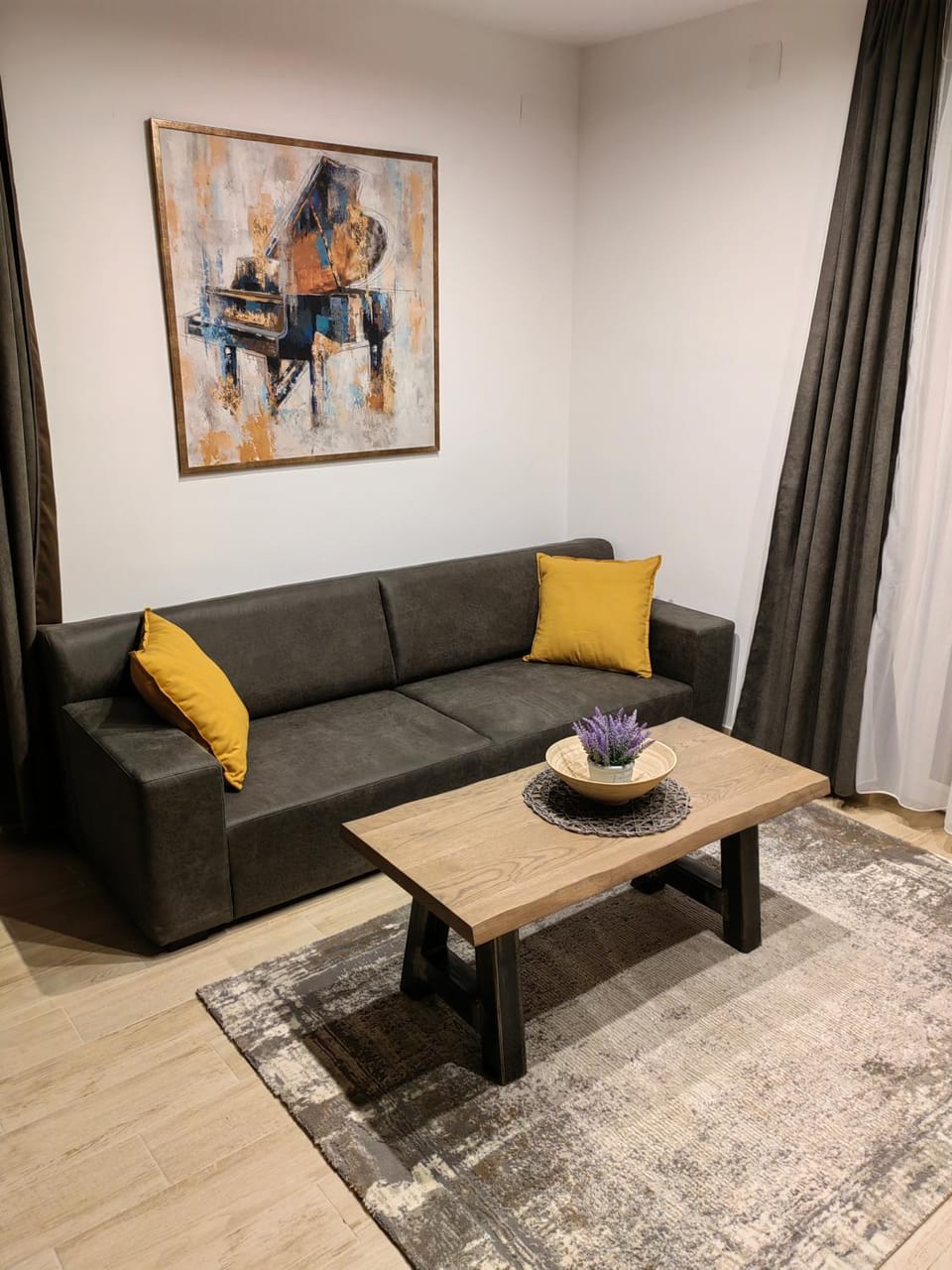 Living room, Seating area