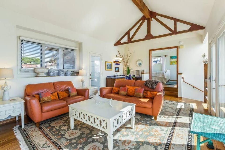 Oceanview, Walk To Beach, Fire Pit House in Carlsbad